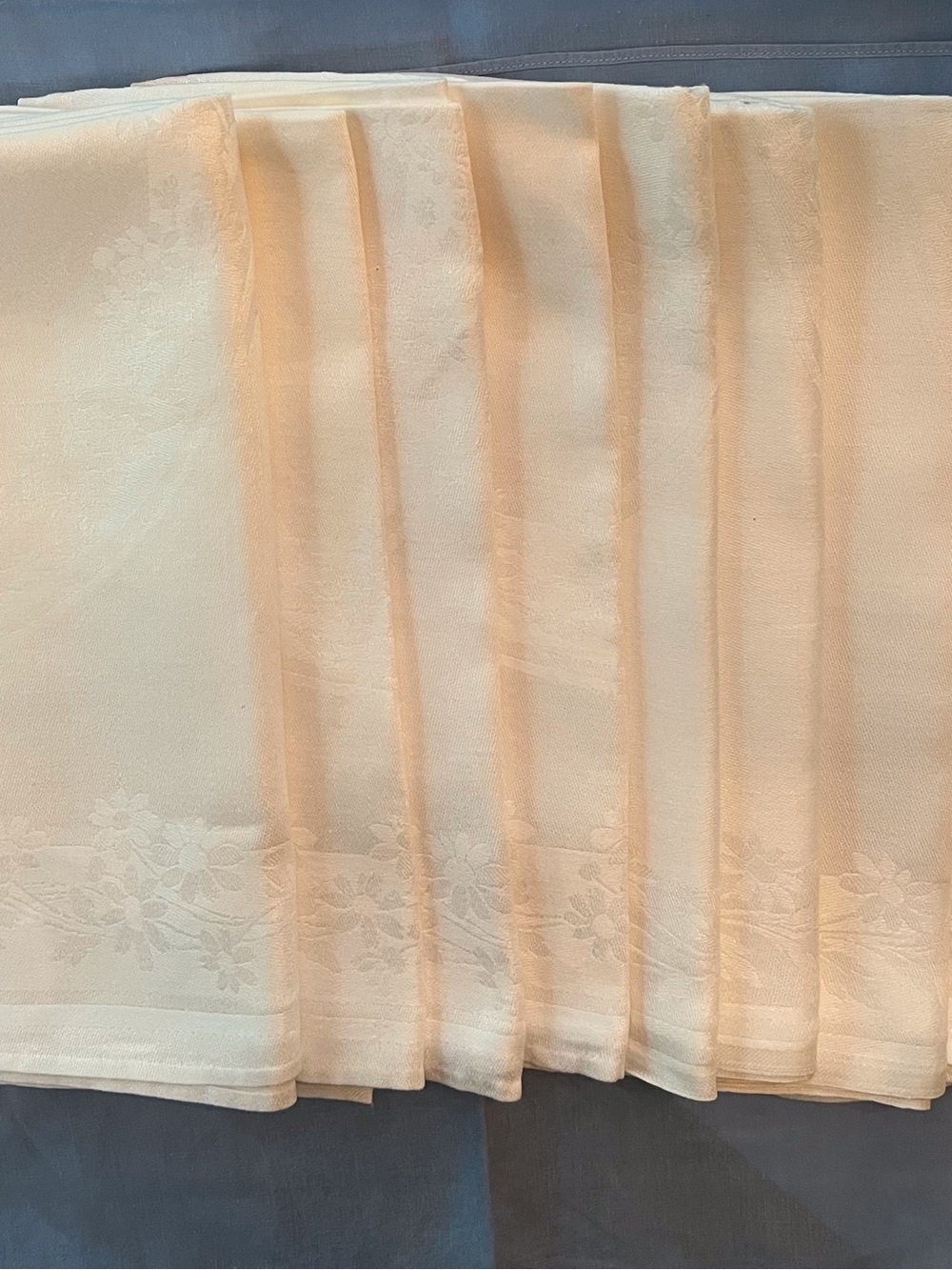 Set of 9 Vintage Damask Napkins 21x21"